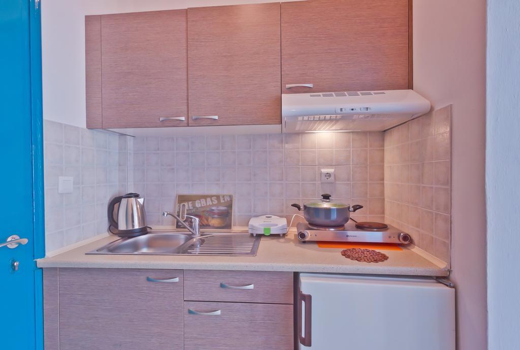 Aelia Studios Koukounaries Pokoj fotografie